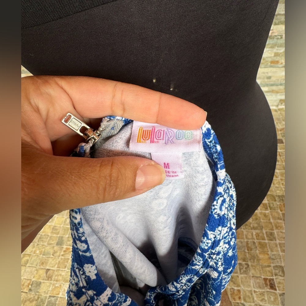 Lularoe - Picture 4 of 4